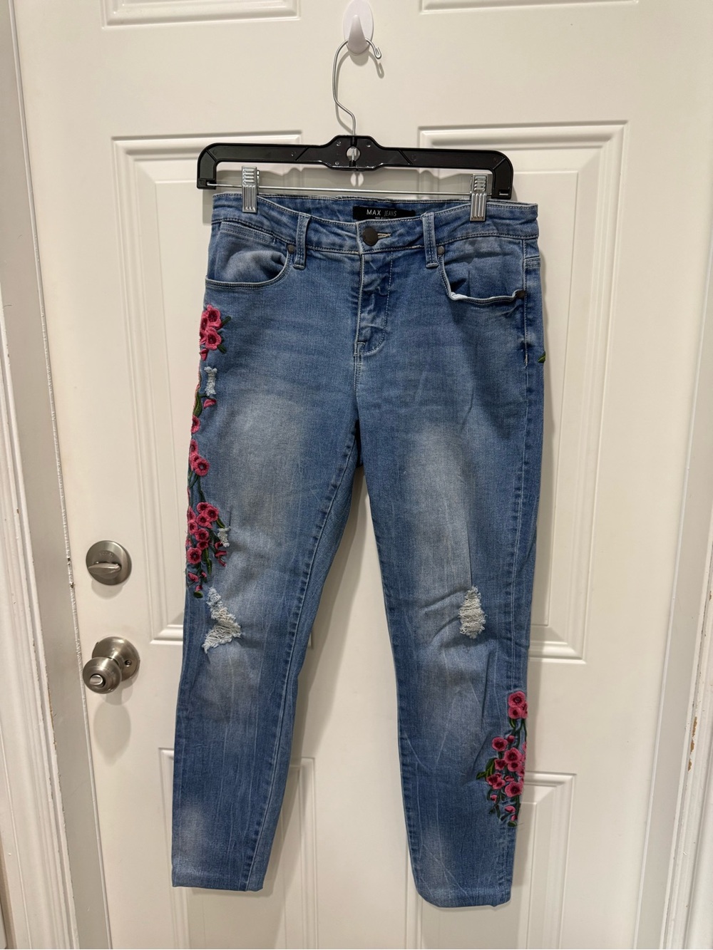 Max Jeans Blue Skinny Jeans with Pink Floral Embroidery